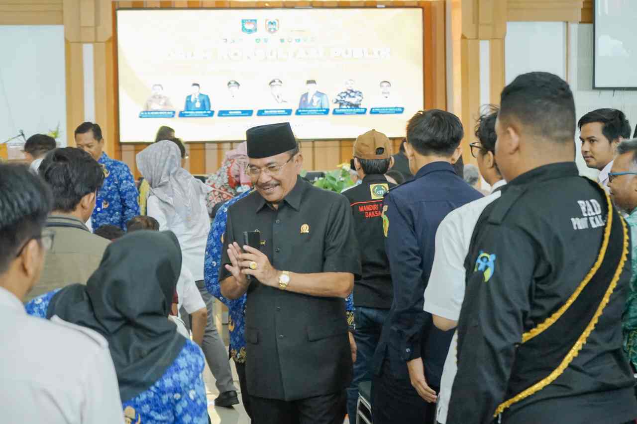 Hadiri Forum Konsultasi Publik RPJPD Kalsel 2025-2045, Supian HK Ingatkan Arah Pembangunan Kalsel.