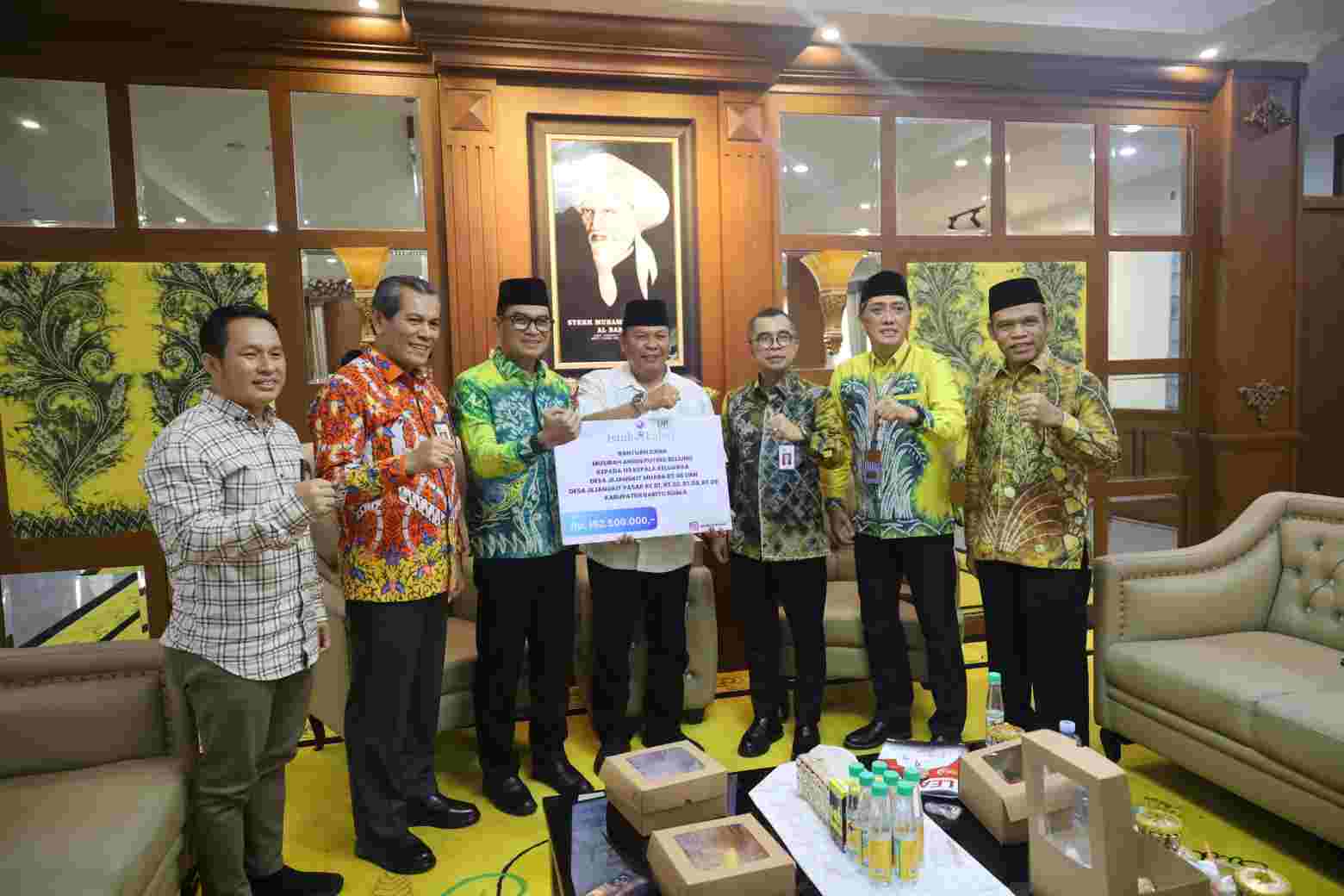 UPZ Bank Kalsel Gerak Cepat Salurkan Bantuan Kepada 119 KK Yang Ditimpa Bencana Angin Puting Beliung di Batola