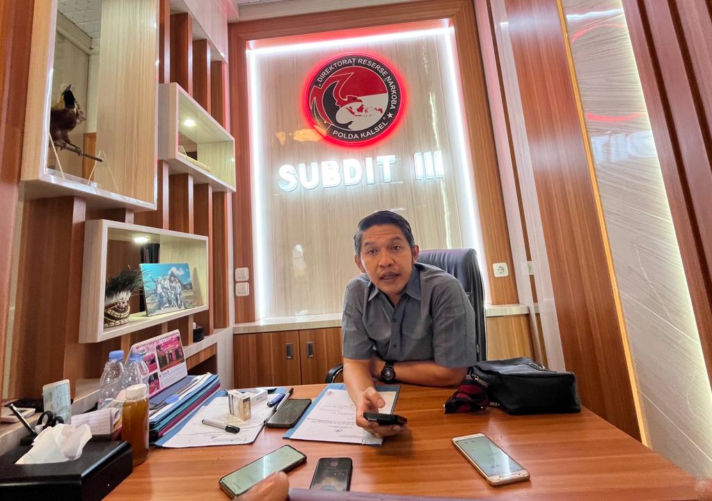 Pasangan Suami Isteri dan Sabu 14 Kg Dibekuk Jajaran Subdit III Ditresnarkoba Polda Kalsel,