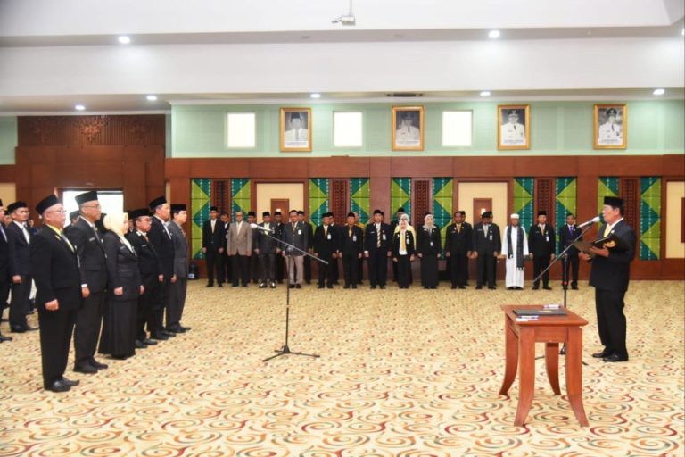 Paman Birin Lantik 124 Pejabat Pemprov, Agus Dian Nur Jabat Staf Ahli Bidang Ekonomi dan Pembangunan