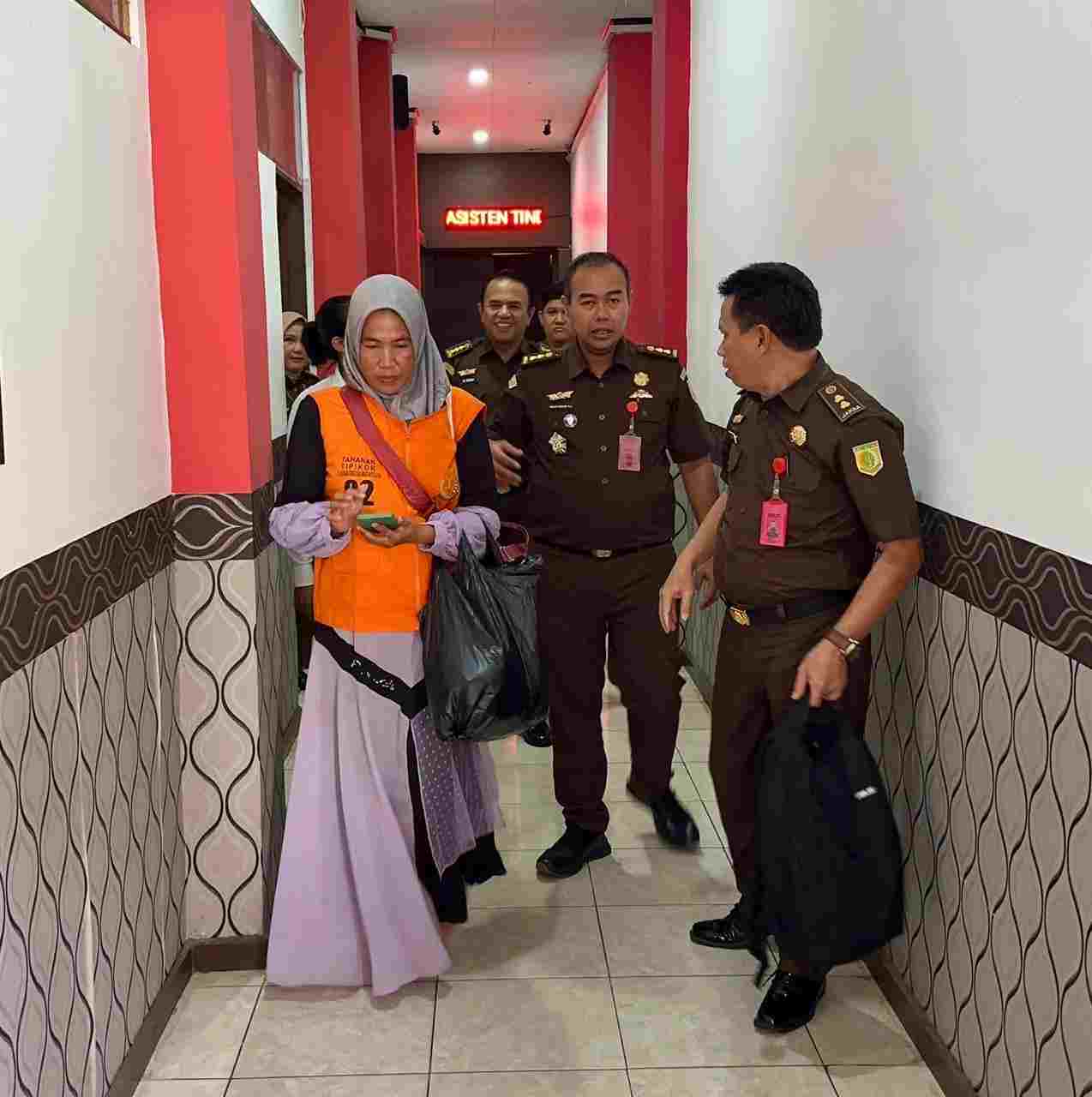 Penyidik Kejati Kalsel Tahan HRY Rekan HPH Pelaku Pembobol Kredit Palsu