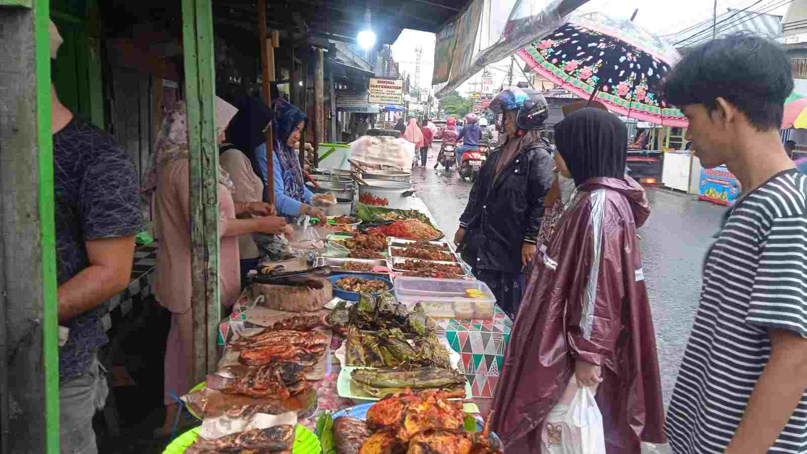 Selain Yang Dikelola Pemerintah, Pasar Wadai Mandiri Juga Marak Sediakan Menu Santap Buka Puasa di Banjarmasin