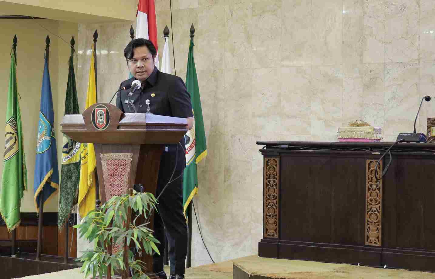 Gubernur Sampaikan LKPj 2023, Pengelolaan Keuangan Pemerintah Provinsi  Lampaui Target