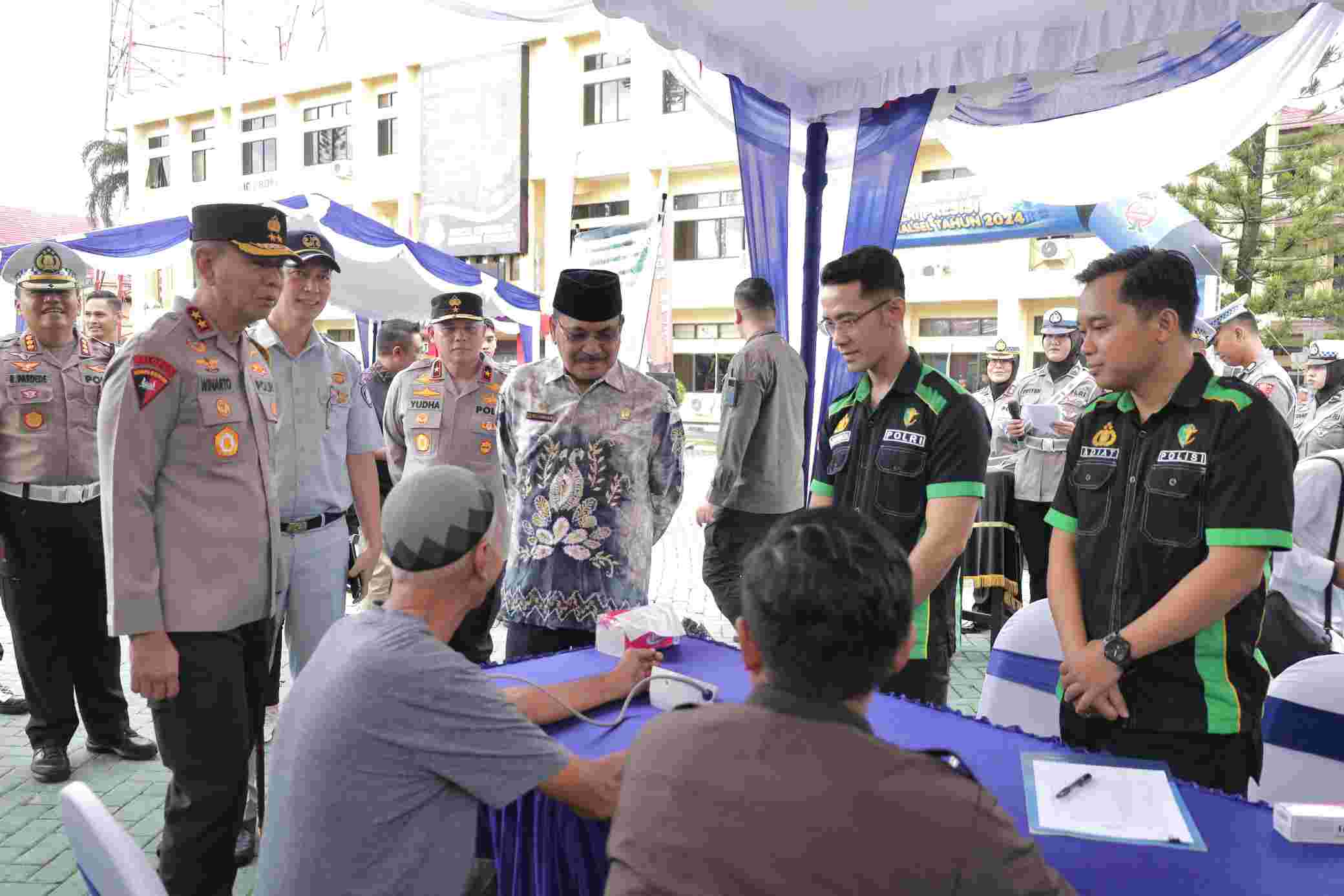 Ketua DPRD Apresiasi Program Mudik Gratis Polda Kalsel, Kapolda : Ingin  Mudahkan Masyarakat Berlebaran