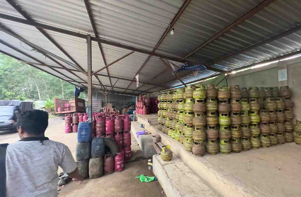 Tekan Inflasi, Polda Kalsel Tindak dan Amankan 800 Tabung Gas Elpiji Dari Agen Nakal