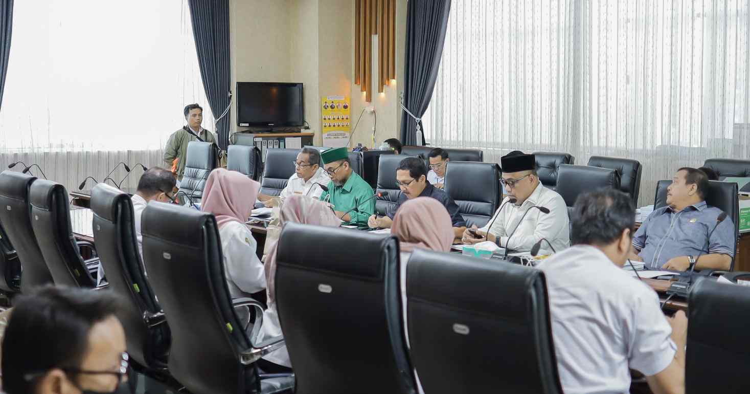 Pansus III LKPj 2023, Puji Capaian Kinerja Disperkim Provinsi Kalsel