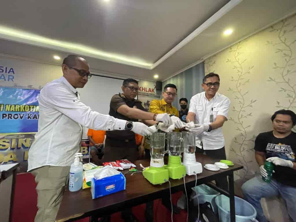 BNNP Kalsel Musnahkan 506 Gram Sabu dari Tiga Kasus, Salah Satu Tersangka Lulusan PPPK