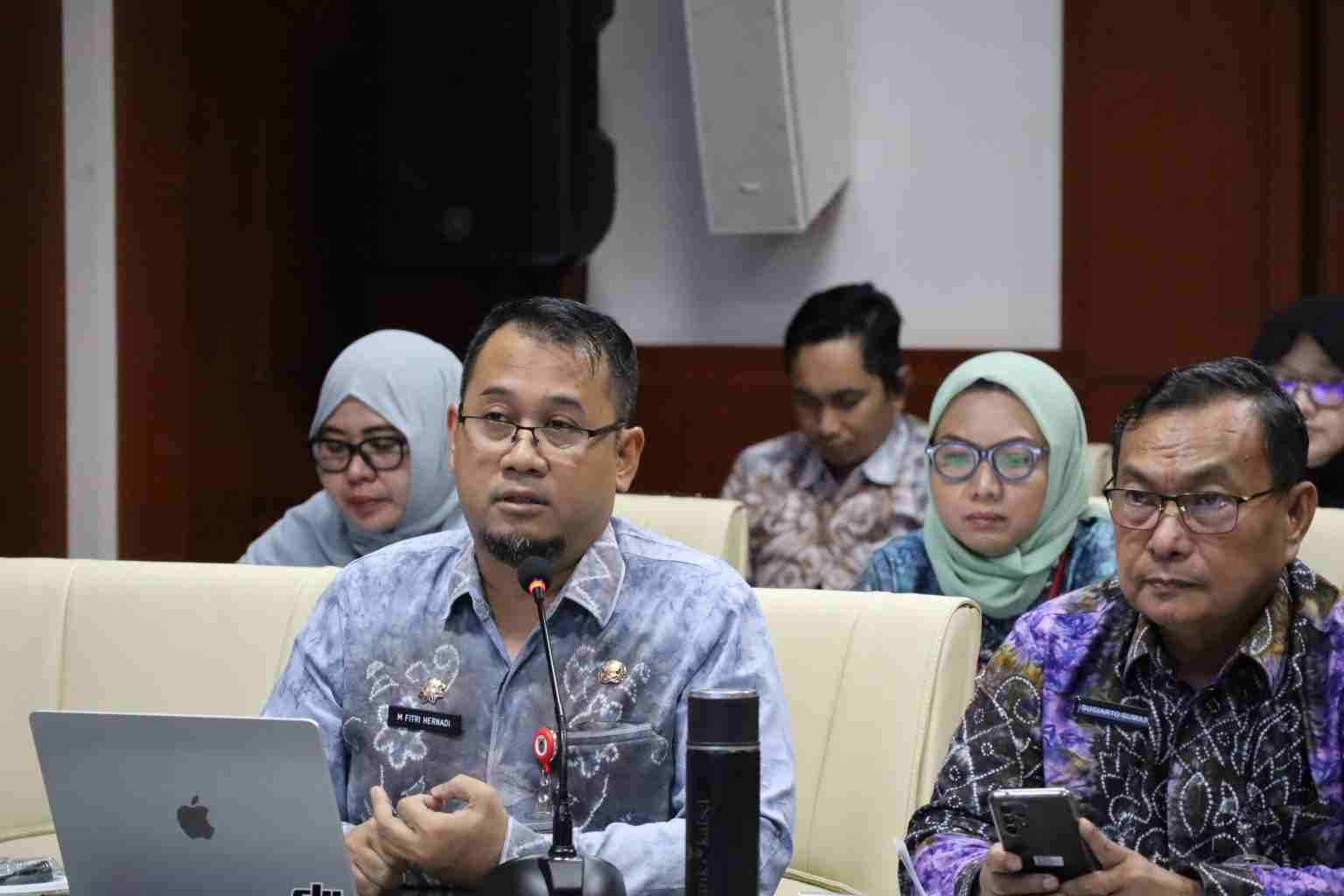 Jangkau Hingga Pelosok Desa Dengan Angkutan Umum, Dishub Kalsel Fokus Tingkatkan Konektivitas dan Kendalikan Angkutan ODOL