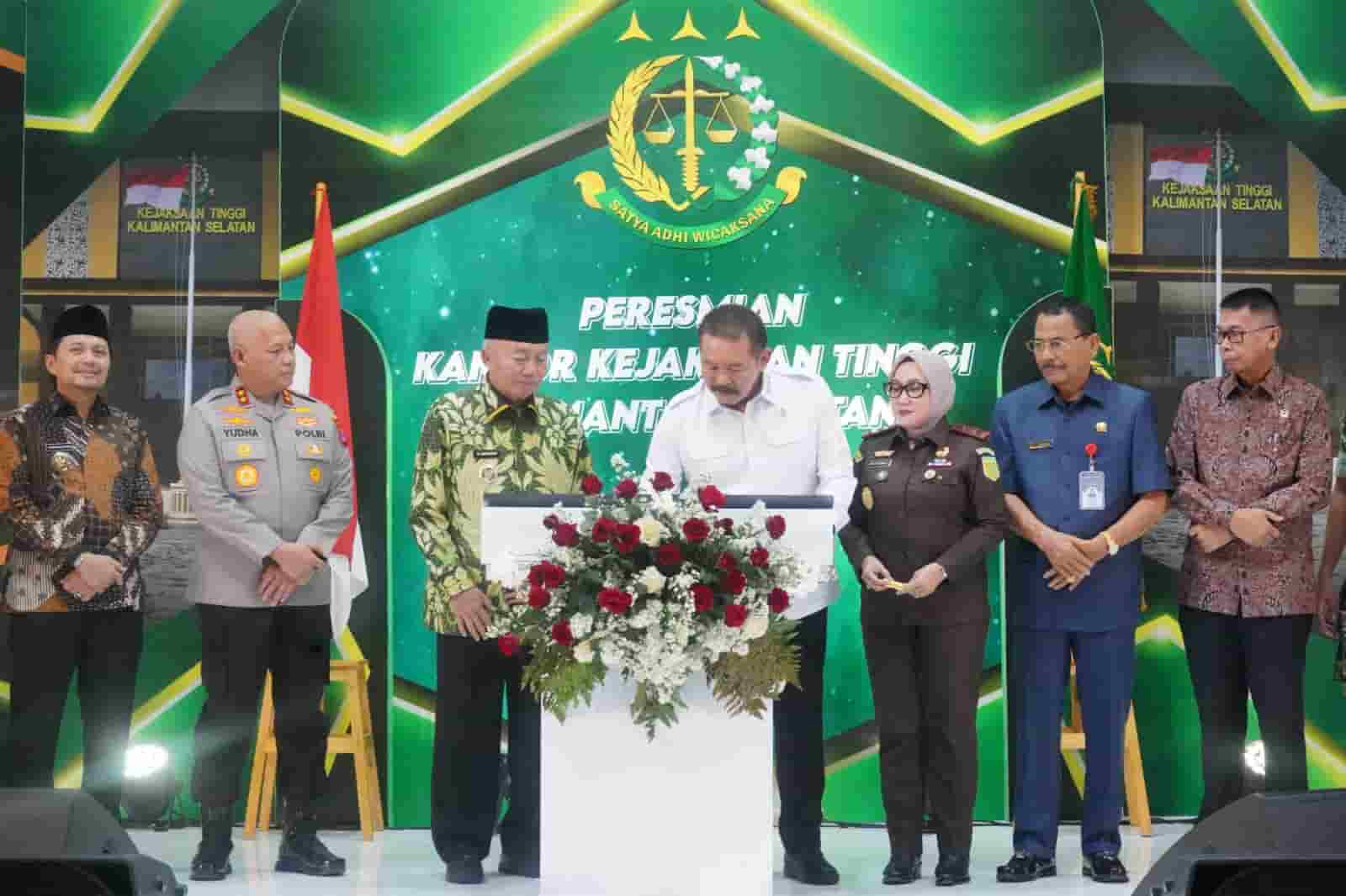 Jaksa Agung Resmikan Gedung Baru Kejaksaan Tinggi Kalimantan Selatan di Banjarbaru
