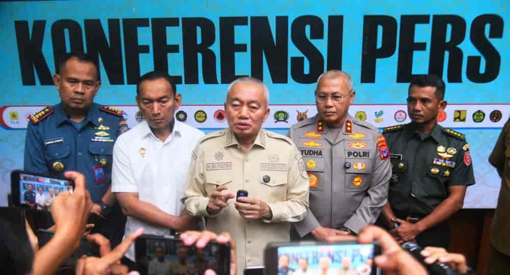 Kalsel Tetapkan Status Siaga Darurat Karhutla, Gubernur Muhidin Minta Desa Siapkan Alat Pemadam